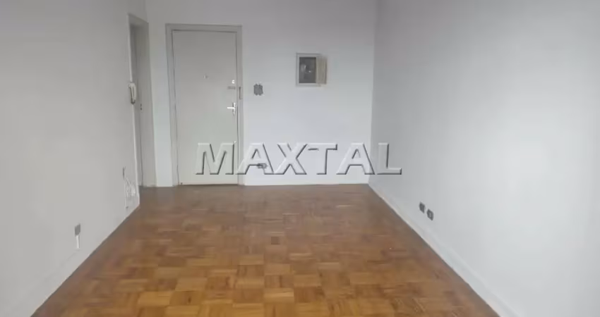 Apartamento para locação com dois dormitórios, sala, cozinha sem vaga, em santana.