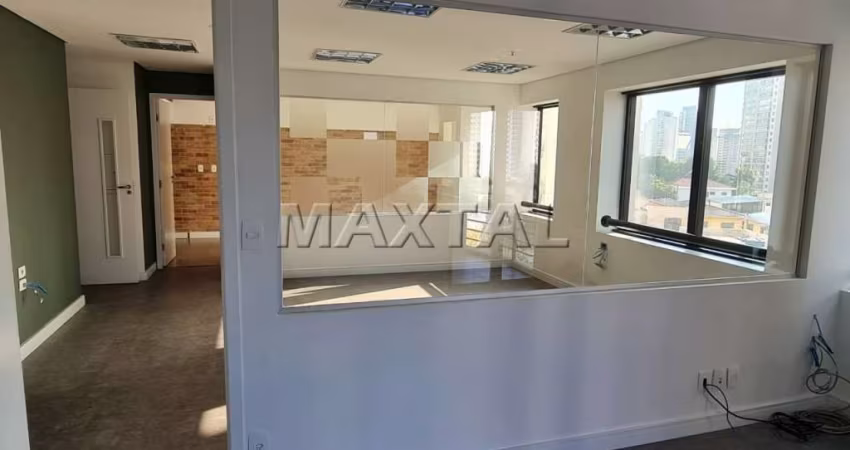 Conjunto comercial à venda, de 78m². Com 2 salas, e elevador, em Santana.