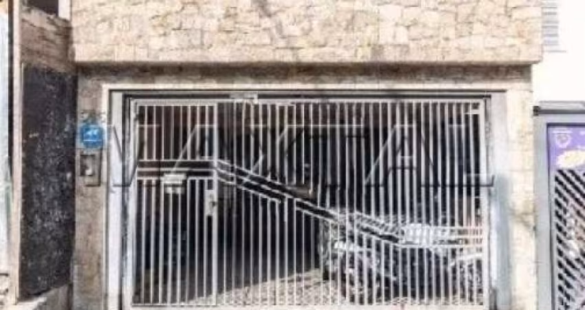Sobrado a venda,  com 4 quartos, 1 suíte, 3 banheiros, 2 vagas de garagem, com 205m²