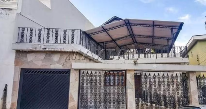 Casa na Região da Horto Florestal com 200m², com 3 dormitórios, 2 suítes, 4 banheiros e 2 vagas.