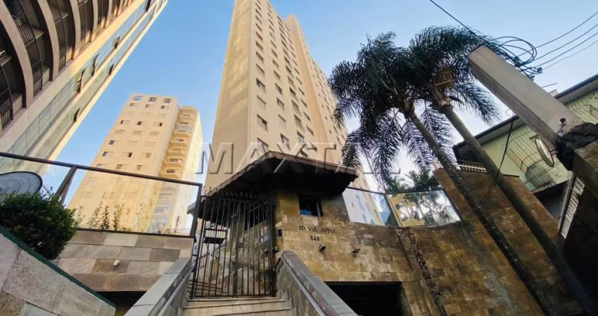 Apartamento com 64 m², 2 dormitórios, 2 banheiros, sala de estar e jantar, em Santana.