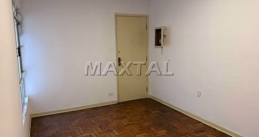 Apartamento 70m² a venda em Santana, 2 dormitórios, 1 banheiro, sem vaga, ao lado do metro