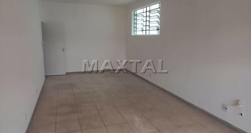 Espetacular Sala na Avenida Imirim com 40m², toda em piso frio, banheiro, área de serviço coberta.