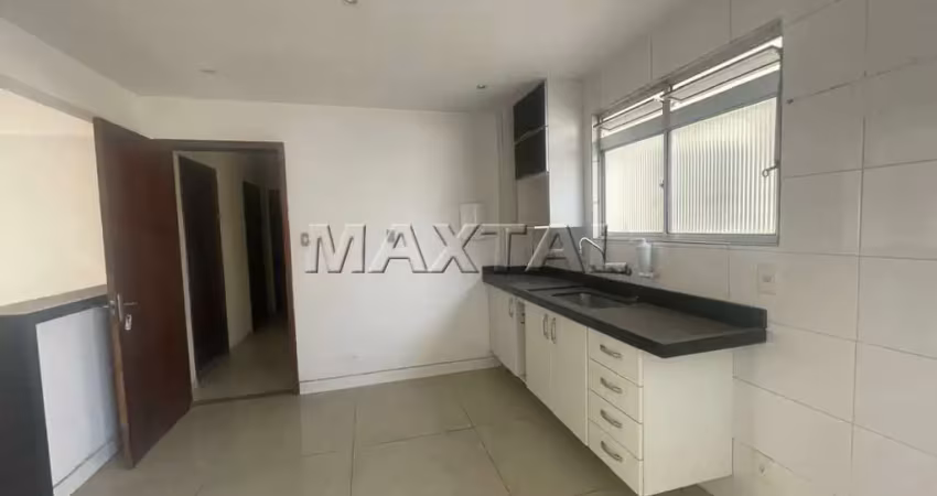 Apartamento à venda, com 2 dormitórios, 2 banheiros, sala, cozinha, 1 vaga de garagem, de 85 m².