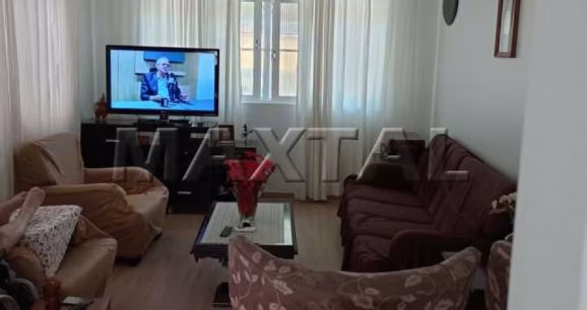 Sobrado em Rua fechada com 130m²  4 dormitórios, 2 suítes, 2 vagas, no bairro de Santana.
