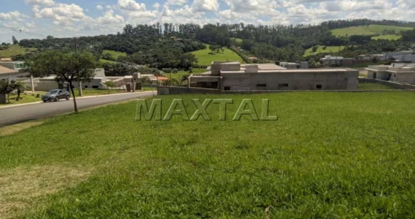 Terreno à venda condomínio Alto Padrão no Jardim Flamboyan - Rodovia Capitão Bardoino com 648,73 m².