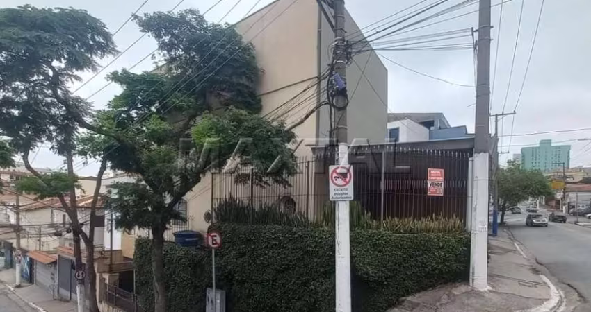 Prédio comercial à venda no Tucuruvi. Com 13 salas, recepção, refeitório, 8 banheiros e 3 vagas.