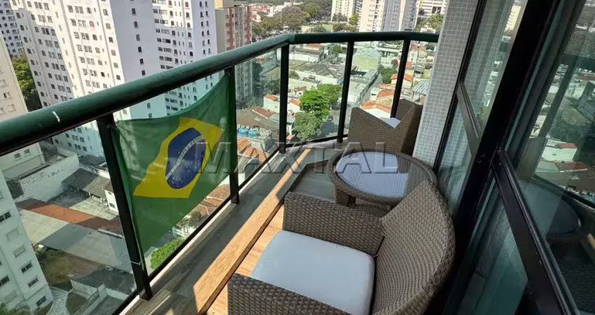 Apartamento de 113m², 3 dormitórios, 3 suítes, 5 banheiros e 2 vagas de garagem, em santana.