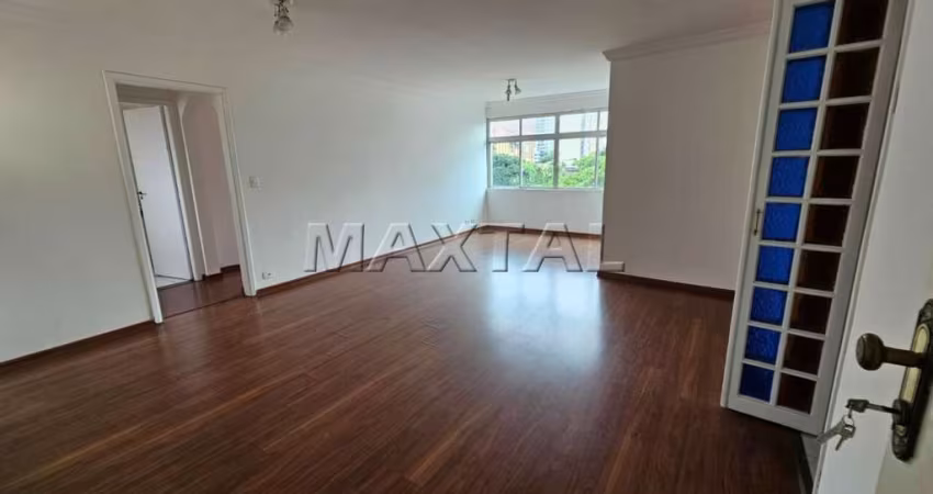 Apartamento com 105m², 3 quartos, 1 suíte, 3 banheiros, 2 vagas e 2 salas. Próximo metrô Santana.