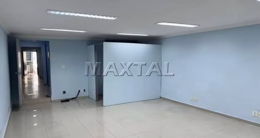 Casa comercial para locação em santana, de 150m², com 3 salas, 2 banheiros e 2 vagas na frente.