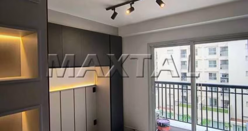 Studio para Locação na Soror Angelica com 23m², com planejados e sacada. Lazer completo.