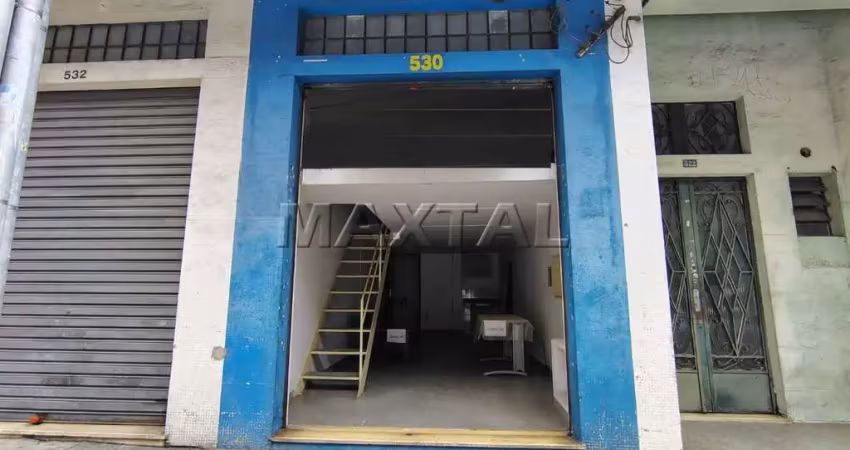 Loja com 42m² para alugar no bom retiro, com 1 banheiro e mezanino a  2km do metrô.