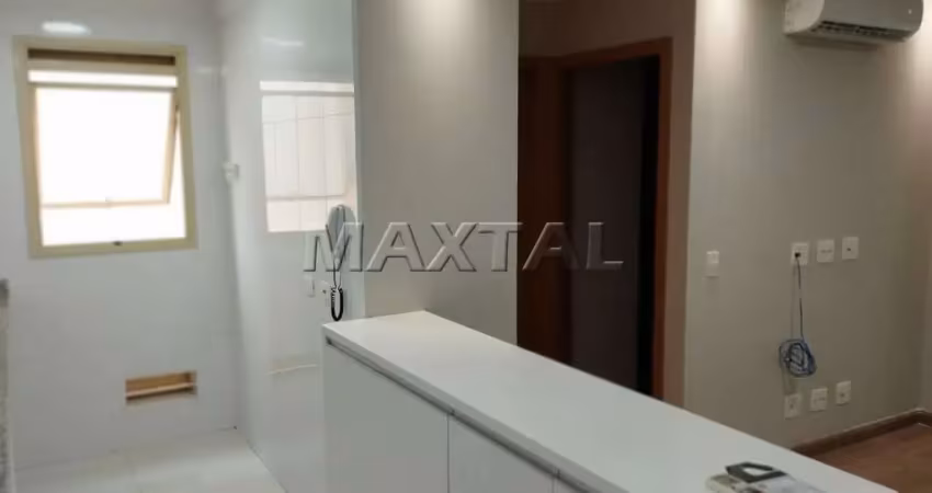 Apartamento studio de 48m² para locação em Santana, com 1 vaga de garagem.