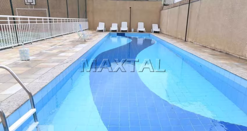 Apartamento de 48m² com 2 quartos, sala ,cozinha, área de serviços ,1 banheiro e 1 garagem.