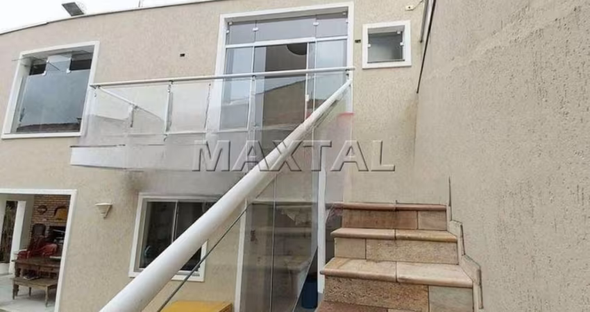 Casa terrea de 200m² com 3 dormitórios, 6 banheiros e 3 vagas,  Jardim São Paulo.