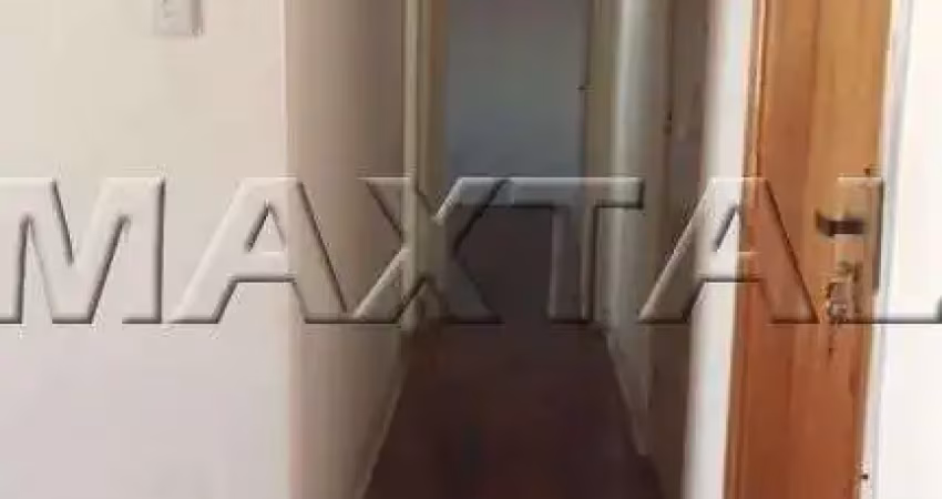 Apartamento a venda 83m², 2 quartos, 1 banheiro, 1 sala, 1 cozinha, 1º andar, sem elevador.