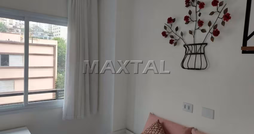 Deslumbrante Apartamento com 28m², 1 dormitório, sala, cozinha, banheiro, em Santana. Mobiliado.