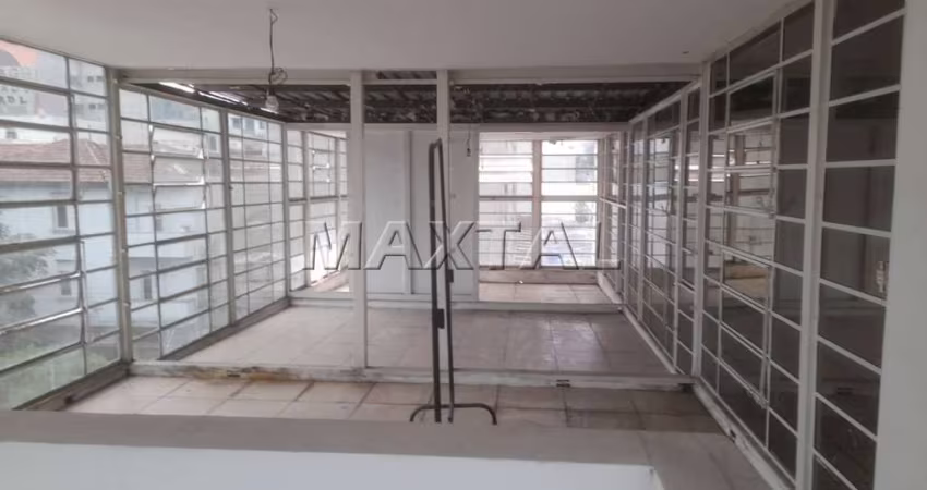 Vende-se Prédio Comercial com 200m², loja no térreo no coração de Santana, bem perto do Metrô