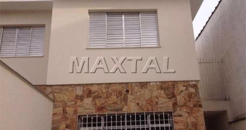 Casa à venda de 244m², com 3 dormitórios, lavabo, 1 suíte extra e 2 vagas, no Imirim.