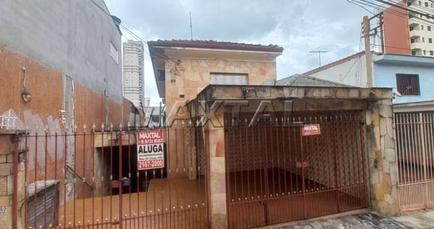 Sobrado com 3 dormitórios, 2 salas, 2 Vagas,  Churrasqueira  em Santana, ao lado do metro