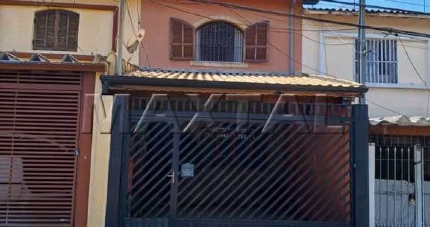 Sobrado à venda com 2 dormitórios e 1 vaga de garagem, na Vila Constança.