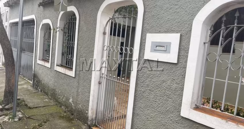 Sobrado à venda em Santana com 3 quartos, 2 banheiros quintal e 2 vagas, ao lado da Braz Leme.