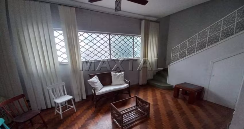 Sobrado amplo à venda de 160m², com 2 dormitórios, 2 banheiros e 2 vagas de garagem, no Cambuci.