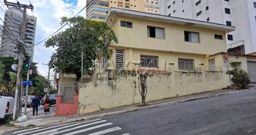 Sobrado em santana com 4 suites, 2 salas, jardim de inverno, copa e cozinha, edícula e 3 vagas.