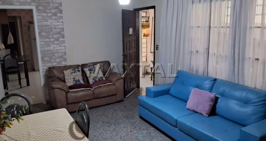 Sobrado à venda, com 3 dormitórios, 1 suíte, 2 banheiros, 2 vagas,121m² no Campo Belo.