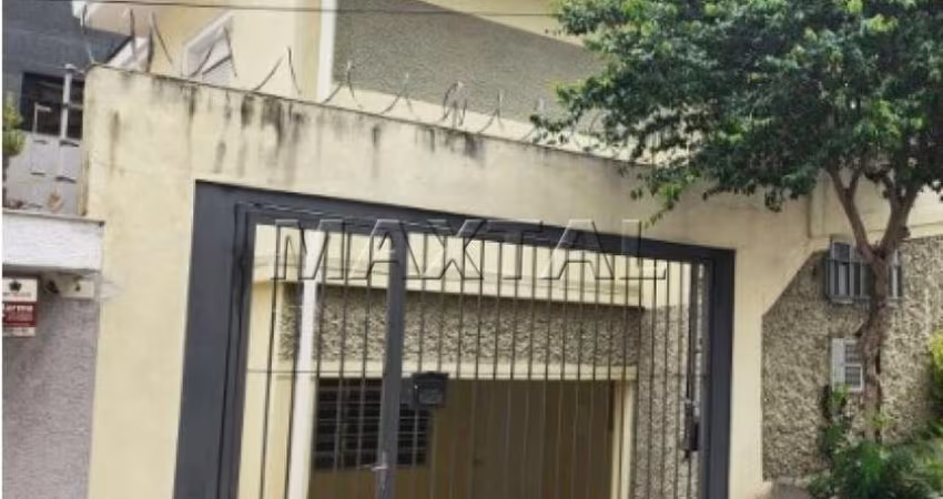 Casa Térrea em Santana com 2 dormitórios, 1 vaga de garagem, próximo ao quartel.