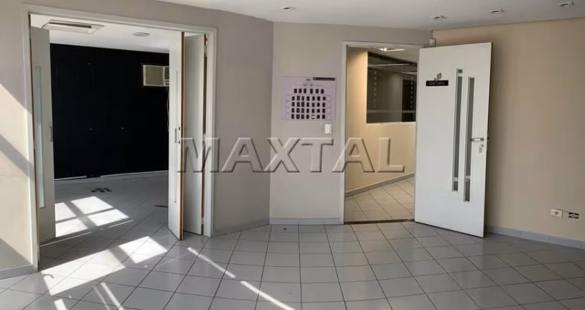 Casa Comercial para locação de 765 m², 12 Salas, 10 Vagas, no Jardim São Bento.