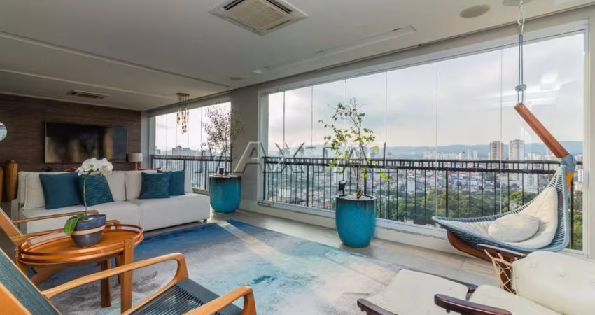 Apartamento à Venda em Santana com 231m²,4 dormitórios sendo 2 Suítes, 4 vagas com Varanda gourmet.