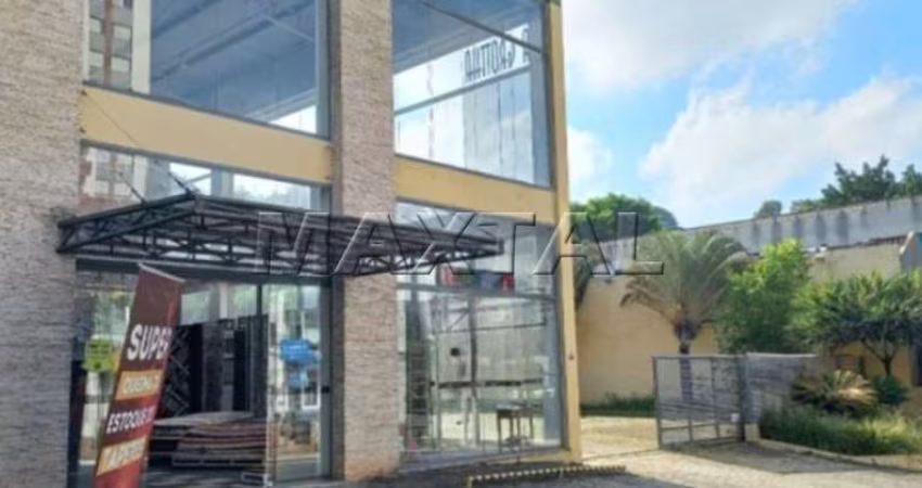 Galpão para locação de 1.950m², 8 banheiros e 50 vagas externas, em Santana!