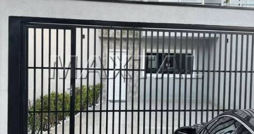 Sobrado mobiliado na Vila Maria, com 2 dormitórios, 2 banheiros, 2 vagas de garagem, de 75m².