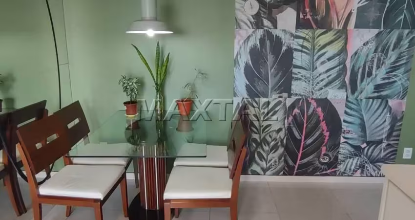 Apartamento com 2 dormitórios, 2 vagas de garagem, próximo ao metrô Santana.