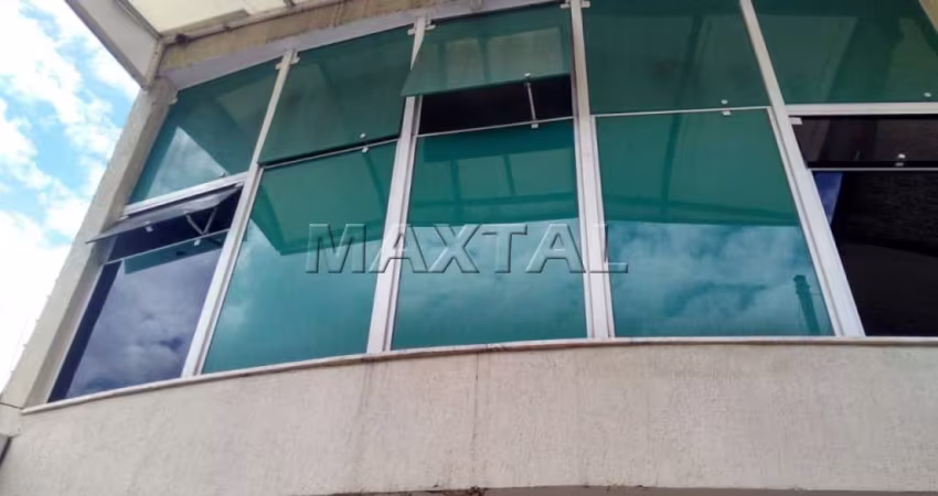 Sobrado à venda de 160m², com 4 dormitórios, 1 suíte e 4 vagas, na Vila Ester.