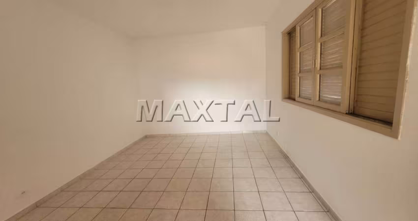 Imóvel Comercial à venda de 140m²  na General Ataliba Leonel, com 2 salas e 2 banheiros.