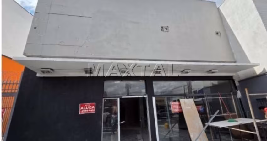 Casa comercial com 400m² com 14 vagas de garagem, sendo 4 vagas na frente na principal rua do Imirim