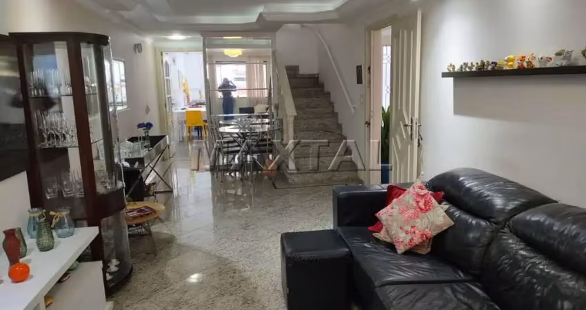 Sobrado com 3 Suítes, Varanda, Churrasqueira e 2 Vagas, Próximo à Av. Braz Leme e Metrô Santana