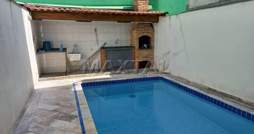 Sobrado com piscina à venda de 180m², com 3 quartos e 2 vagas, em Santana.