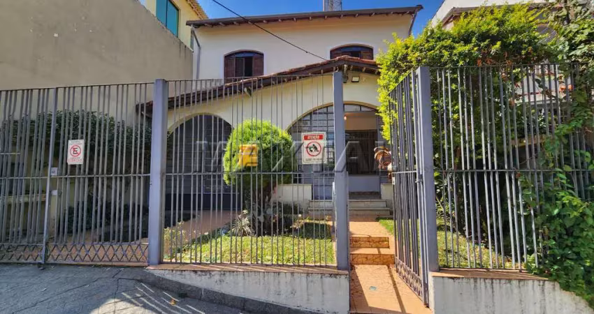 Terreno 289m² com 3 casas em zoneamento misto em santana