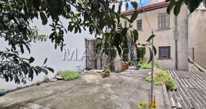 Casa antiga com terreno à venda de 320m² e 3 dormitórios, na santa teresinha.