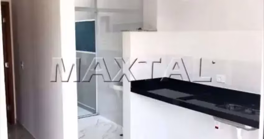 Apartamento à venda no parque vitória com 2 quartos, 1 vaga e amplo quintal.