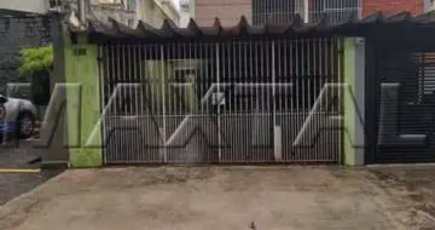 Casa à venda de 150m², com 3 dormitórios sendo 1 suite, e 2 vagas, no parque são domingos.