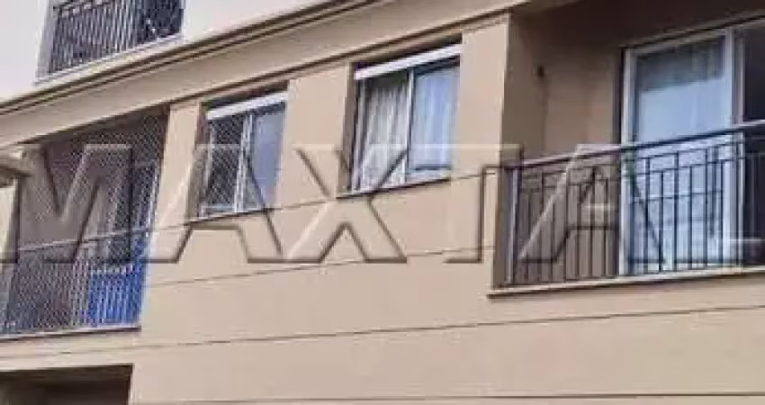 Apartamento no lauzane com 2 quartos, sala com varanda, cozinha, área, banheiro e vaga.