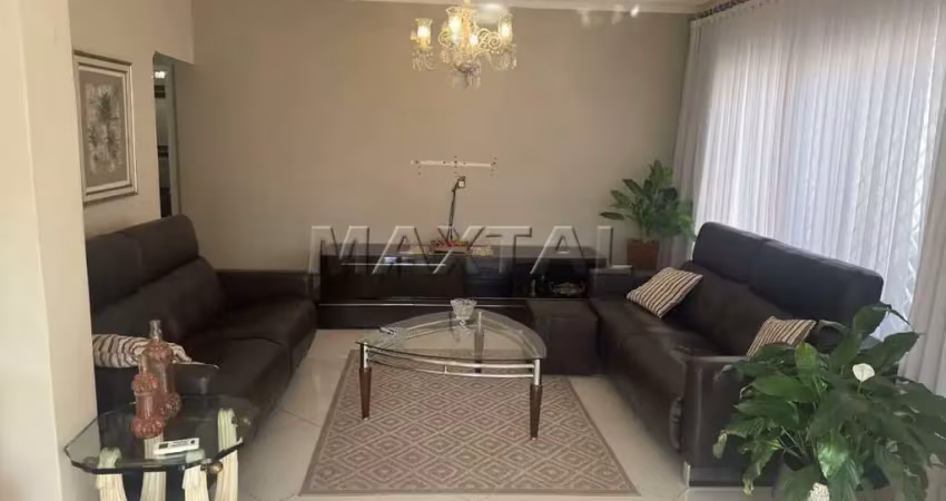 Sobrado espaçoso com200m² - 3 dormts- área gourmet e 4 vagas no jardim são paulo