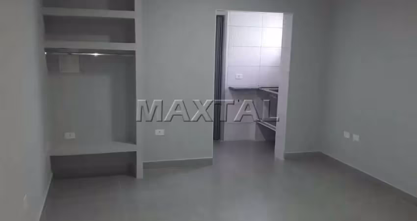 Studio para alugar com 27m², 1 quarto e sem vaga, 500 metros do metrô parada inglesa.