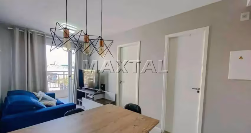 Apartamento à venda com 02 dormitórios, banheiro social, sala e  1 vaga.