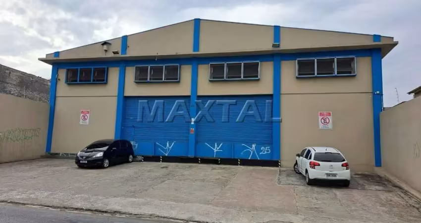 Galpão com 1227 m2 de área útil com diversas salas e banheiros, e 8 vagas, na casa verde alta.
