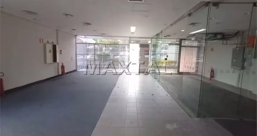 Imóvel comercial 245m² de área útil,com 25m² de frente, 1.650m² de terreno, bem localizado.